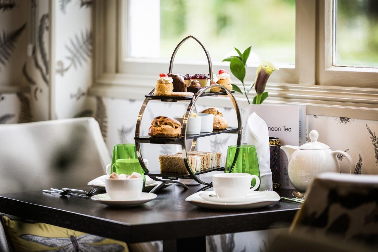 Worldhotels Distinctive Woughton House Hotel 밀턴 케인즈 외부 사진