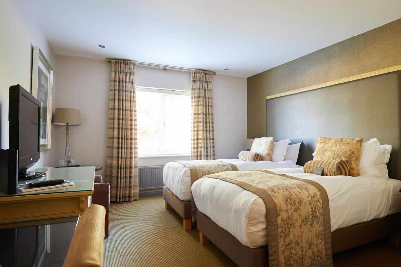 Worldhotels Distinctive Woughton House Hotel 밀턴 케인즈 외부 사진